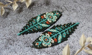 Boucles d'oreilles élégantes classiques à franges Boho faites à la main perlées pour les fêtes au prix - Product Image 6