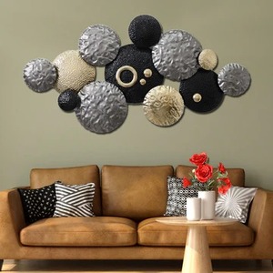 Escultura de Pared de Metal Artística, Elegante Adorno para el Hogar, Pieza Decorativa para Sala de Estar, Dormitorio u Oficina - Product Image 1