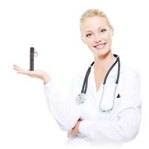 Lampe torche médicale à clip robuste en gros d'usine avec construction en acier et plastique, alimentée par l'électricité pour les médecins et les infirmières - Product Image 5