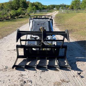 Mini chargeuse compacte à chenilles MT85 45KW 55 KW 75HP 700KG 850KG mini chargeuse compacte carregador avec attelage rapide - Product Image 1