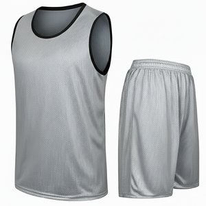 T-shirt décontracté pour homme en maille de luxe à col en V et manches courtes, respirant, avec plusieurs options d'impression, impression sérigraphique, design vierge - Product Image 2