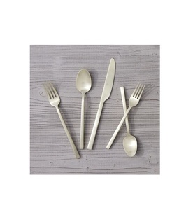 Juego de Cubiertos de Metal hechos a mano, aspecto atractivo, suministro a granel, vajilla de acero inoxidable 304, juego de cubiertos, diseño Popular - Product Image 1