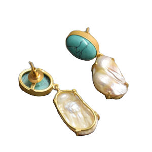 Pendientes de Latón al por Mayor, Pendientes de Perlas y Piedras Orgánicas, Textura Mate de Latón, Pieza de Moda, Venta al por Mayor - Product Image 3