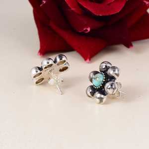 ต่างหูเงินแท้ทรงดอกไม้ประดับพลอยเทอร์ควอยซ์ทรงกลม ดีไซน์หรูหราสไตล์โบฮีเมียน เหมาะสำหรับงานปาร์ตี้และเป็นของขวัญ - Product Image 5
