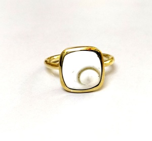 Vente en gros bagues en laiton simple bande de mode bague en pierre blanche naturelle pour femmes - Product Image 4