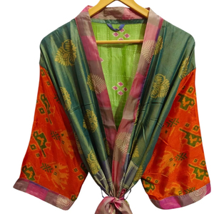 Bata de novia Bata de seda ligera para mujer Ropa de noche Bata larga, Kimono Sari de seda reciclada vintage indio con estampado floral, - Product Image 1