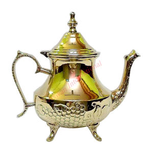 Théières en laiton sur mesure dans des styles assortis Décoration intérieure en métal pour cuisine et table - Product Image 3