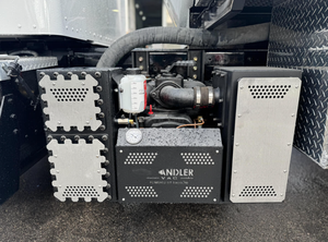 Camion-citerne à carburant/eau de 2500 gallons, série T370 2017, véhicule utilitaire diesel de taille moyenne, 4895C0231100 - Product Image 2