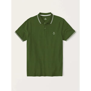Vente en gros de t-shirts polo personnalisés pour hommes Tissu en velours de haute qualité 100% coton à motif solide avec logo brodé - Product Image 3