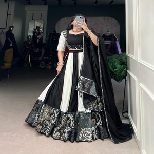 Nouvelle rayonne pure de vente chaude de couleur étonnante avec l'impression et le travail de miroir Lehenga Choli fabricant de l'Inde au taux le plus bas - Product Image 1