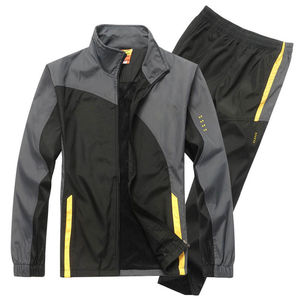 2025 nuevo chándal con cremallera para hombre de ajuste cómodo de etiqueta privada de diferentes colores a la venta nueva llegada chándal cálido de invierno para hombre - Product Image 1