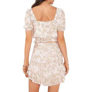 Top Corto Bianco da Donna con Ricamo, Scollo Quadrato, Taglie XS-XL, per la Stagione Autunnale, in Tessuto Chiffon di Seta Lavorato a Maglia - Product Image 2