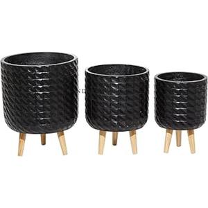 Juego de 2 macetas de metal de primera calidad con recubrimiento en polvo de color negro más demandadas con soporte de diseñador único chapado en oro de la India - Product Image 4