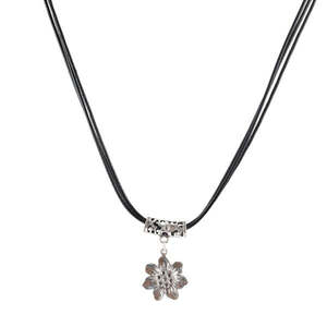 Urthn Fine Colgante Collar Floral Rodio Plateado 1202223 - Product Image 1