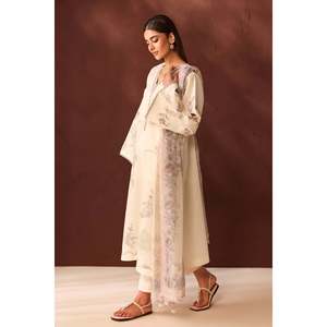 Ensemble de costume brodé en jacquard pour femmes UF-4481 - Product Image 6