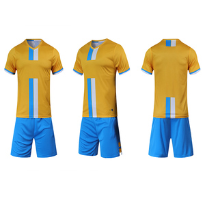 Nouvelle saison Logo personnalisé adulte unisexe football uniforme maillot 100% Polyester col en v couleurs et tailles personnalisées vêtements de sport - Product Image 1