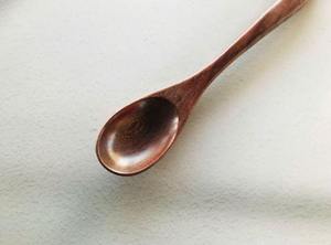 Cucharas de mezcla de madera grandes con acabado pulido de madera dura duradera para restaurantes, catering y compradores a granel para exportación - Product Image 5