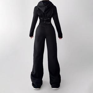 Chándal Blanco de Diseñador Personalizado para Mujer, 100% Algodón, Corte Ajustado - Product Image 5