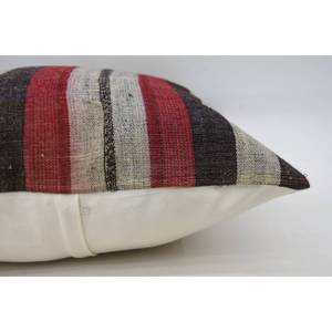 Coussin Kilim multicolore à motif vintage Coussin en laine de luxe 24x24 pouces Coussin décoratif tissé pour la literie du salon - Product Image 4