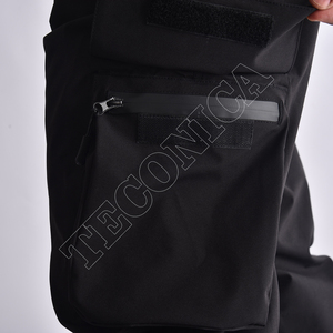 Pantalones Cargo Negros Impermeables para Snowboard, Estilo Casual para Exteriores, con Corte de Pierna Ancha, Bolsillos con Cremallera y Dobladillo Ajustable - Product Image 4