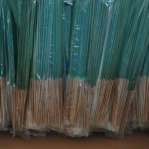 Fabricante de incienso de madera de agar de Vietnam, respetuoso con el medio ambiente, tamaño personalizado, opciones de color, tipo de tapón de cilantro para prácticas religiosas diarias - Product Image 5