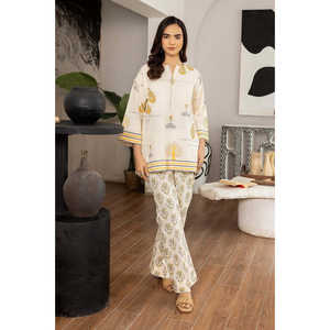 Conjunto Coordinado de Dos Piezas para Mujer, Color Beige, Estampado Dobby, Blusa Bordada de Manga Tres Cuartos, Pantalones Cortos hasta la Rodilla, para Uso Diario, Talla XS/XSs - Product Image 5