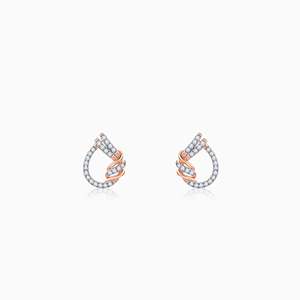 Dernières boucles d'oreilles élégantes en or rose avec diamants en forme de poire - Product Image 1