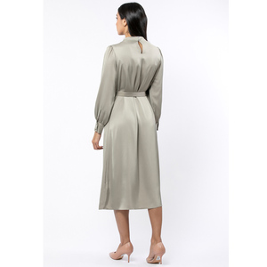 Vestido de satén gris con estilo profesional para mujer, cómodo para todos los días con cinturón en la cintura para fiestas, fabricación al por mayor - Product Image 1
