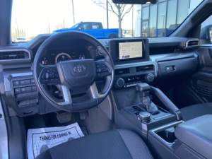 Toyota 4Runner SR5 4WD 2025 Usado en Buen Estado - Product Image 5