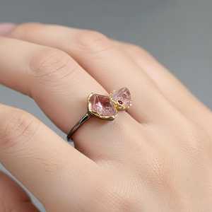 Anillo de Turmalina Rosa en Bruto con Certificado IGI, Plata de Ley 925, Anillo de Bodas Diseñado para Uso Diario Elegante, Piedra Orgánica de Lujo - Product Image 2