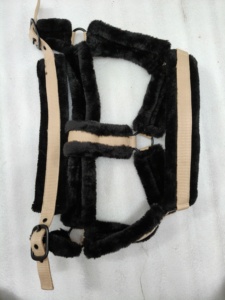 Adeefa Enterprises - Licol pour cheval ultra-doux rembourré avec doublure en polaire, collier de tête réglable et confortable pour chevaux. - Product Image 3