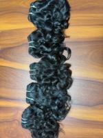 100% extensions de cheveux vierges cambodgiens indiens bruts 8 pouces faisceaux de tissage bouclés doux pour bébé avec des boucles douces naturelles