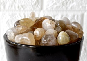 Piedras Preciosas Naturales de Rutilo Dorado de Primera Calidad, 1 kg, para Meditación y Decoración - Product Image 3