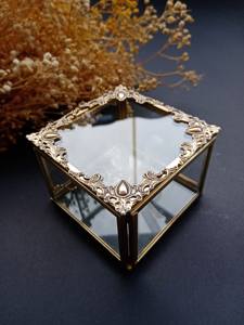 Caja de anillo de cristal de diseño japonés, organizador de joyas hecho con marco pulido dorado de cristal y metal para compromiso de boda de cumpleaños - Product Image 2