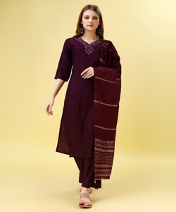 การตรวจสอบที่น่าสนใจพิมพ์ kurta kurti: น่าสนใจ kurta Kurtis ที่มีการพิมพ์ที่สะดุดตาและรายละเอียดที่ซับซ้อนสำหรับ khimar - Product Image 1