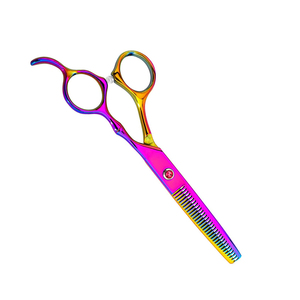 Tijera de adelgazamiento profesional, tijera de pelo de 5,5 pulgadas con revestimiento de titanio para tijeras de adelgazamiento de belleza con reposapiés - Product Image 3
