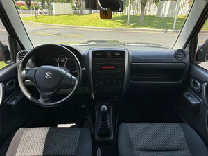 Suzuki Jimny 1.3 MT JLX Automático 4WD SUV Hatchback <span class=keywords><strong>de</strong></span> Segunda Mano en Excelentes Condiciones, Volante a la Izquierda, Importado 2014, Tapicería <span class=keywords><strong>de</strong></span> Tela - Product Image 6