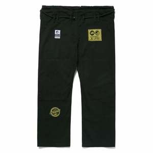 BJJ Gi para niños Ajuste ligero y cómodo - Product Image 4