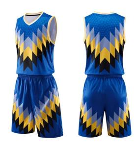 Conjunto de Equipamiento de Fútbol Femenino de Alto Rendimiento, Tejido Transpirable, Diseño Personalizable para Jugadoras Profesionales, Modelo MR-031 de Captens LLC - Product Image 4