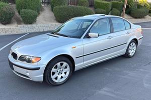 BMW 325-i Sedán 2002 - Product Image 2