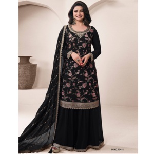 Elegante conjunto paquistaní de Salwar Kameez, elegante diseño de cuello para damas, exportador de Ropa Étnica a los mejores precios - Product Image 1