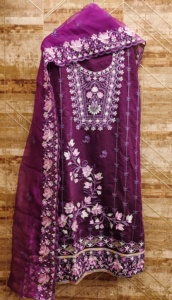 Nuevo catálogo bordado chanderi seda pura con organza dupatta vestido Material traje para venta en línea - Product Image 2