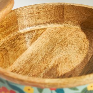 Récipient de stockage Chapati Roti en bois d'acacia de haute qualité avec couvercle design fantaisie plateau de service fini en émail - Product Image 6