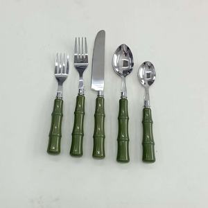 Nouveau ensemble de couverts à poignée plate en argent poli, accessoires de cuisine et collections de salle à manger, cuillère, fourchette et couteau ensemble de couverts brillants - Product Image 3