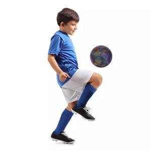 LECTEUR DE POINTS Offre Spéciale Ballon de football OEM Accessoire de football à liaison thermique avec couleur personnalisée et logo client - Product Image 2