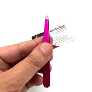 Pinza de Cejas con Punta Inclinada Rosa Intenso, Material de Acero Inoxidable Personalizable, Herramienta de Belleza para Depilación, Servicio OEM - Product Image 3