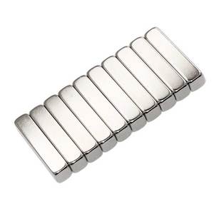 مغناطيس أرضي نادر قوي للغاية للبيع بالجملة مغناطيس نيوديميوم مستطيل 30x6x6mm