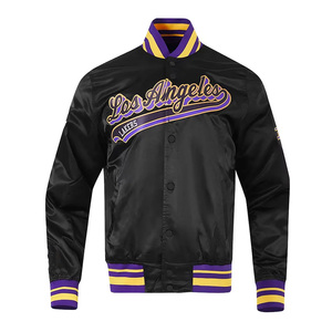 แจ็คเก็ตบอมเบอร์ผ้าซาตินไซส์ใหญ่สำหรับฤดูหนาว ขายส่ง แฟชั่นหรูหรา สไตล์วิทยาลัย ปักโลโก้ ผ้าไหม บริการ OEM สำหรับผู้หญิงและผู้ชาย - Product Image 3