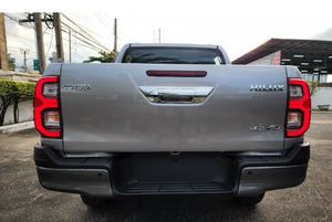 Auténtico Coche Usado de Doble Cabina 2023, Importación Superior de Europa, Conducción Izquierda/Derecha, Plástico Industrial DIY Personalizable, ODM OEM - Product Image 5