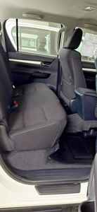 Titre de propriété propre pour Toyota Hilux REVO Pick-up Double Cabine 2.4l Turbo diesel d'occasion - Product Image 6